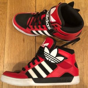 Vintage high top adidas sneakers
